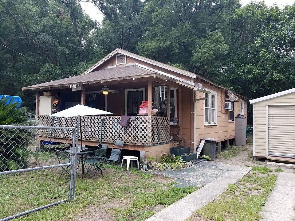 1st image of 2344 Jayson Ave