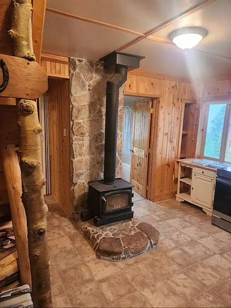 2 bed, 896 sqft, $3,300 — Photo 4