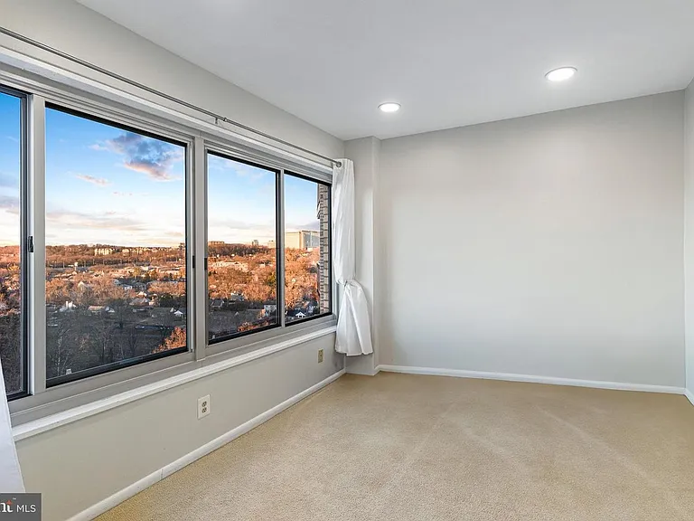 5340 Holmes Run Pkwy #1212 — Photo 10