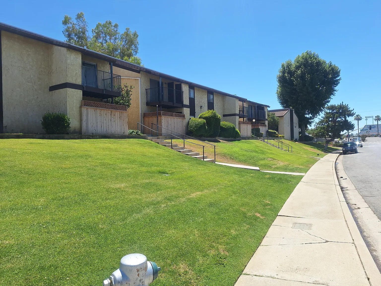 1 bed, 600 sqft, $1,040 — Photo 1