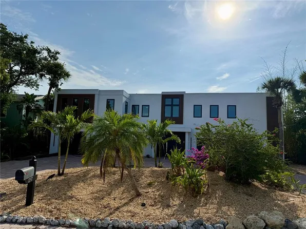 1257 Tree Bay Ln, Sarasota, FL 34242