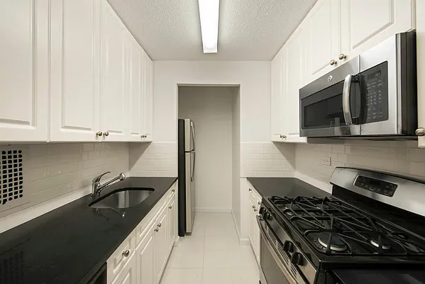 Rented by Ann Ferguson, LLC | media 17