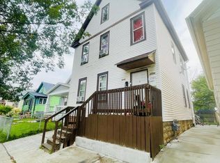 2028 S 11th St #2030, Milwaukee, WI 53204