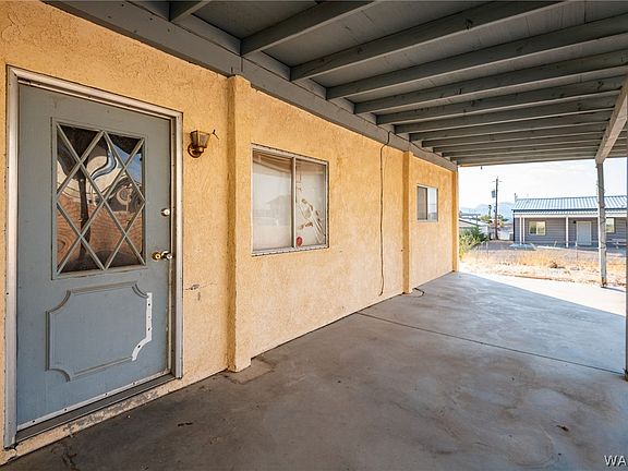4th image of 3078 Oak Place
