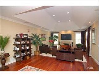 2nd image of 115 S Newport Ct