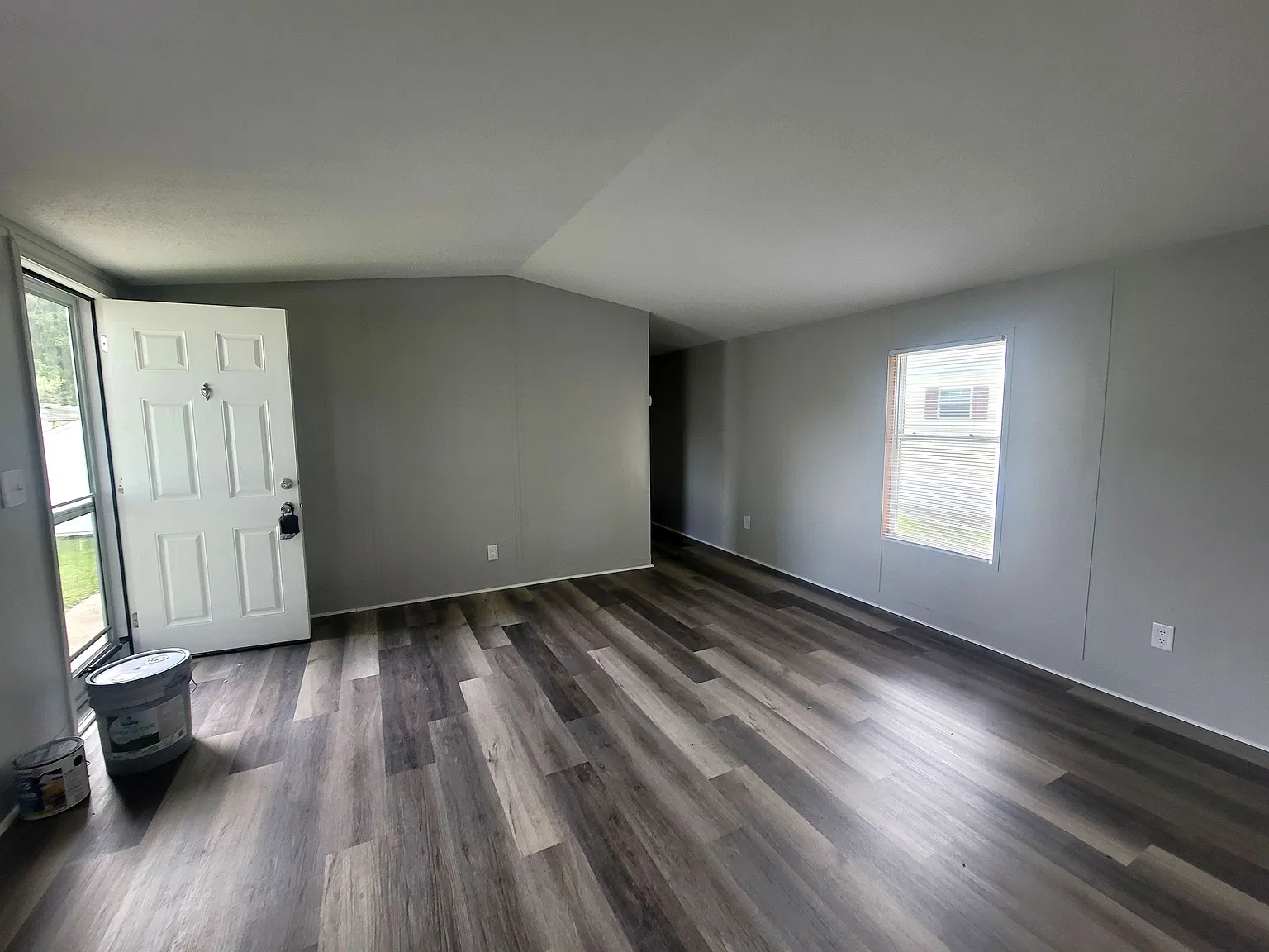 3 bed, 1120 sqft, $925 — Photo 3