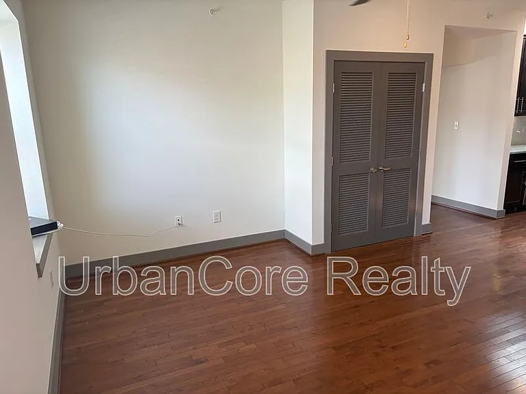 1400 N Arthur Ashe Blvd #208 — Photo 7