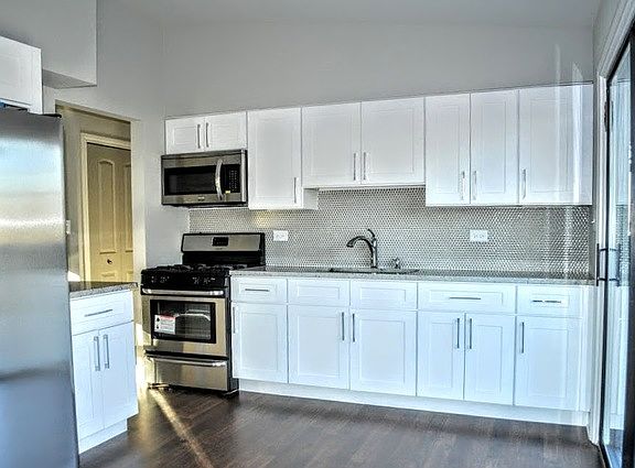 3rd image of 18723 Oakwood Ave