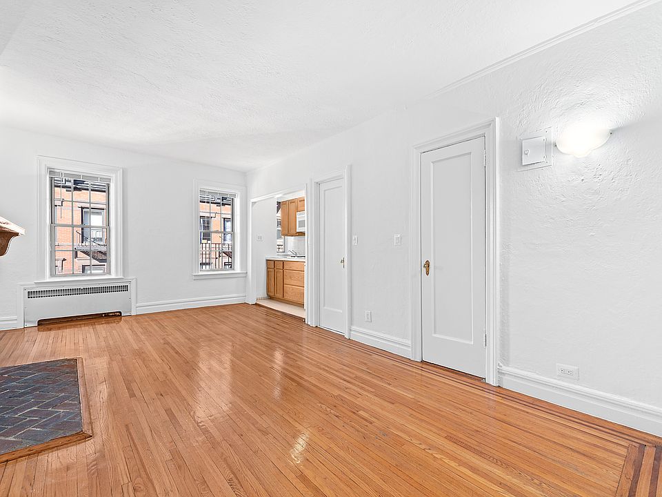 1st image of 22 Grove St APT 5A