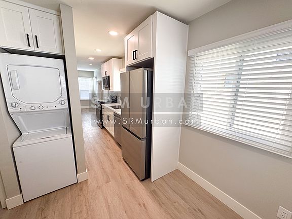 5th image of 3212 1/2 30th St