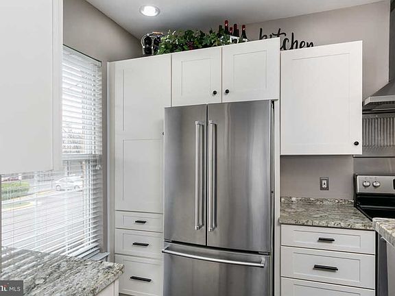 5th image of 3015 Nicosh Cir Unit 2109