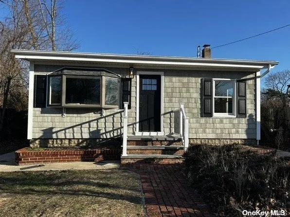 16 Edward, Lake Ronkonkoma, NY 11779