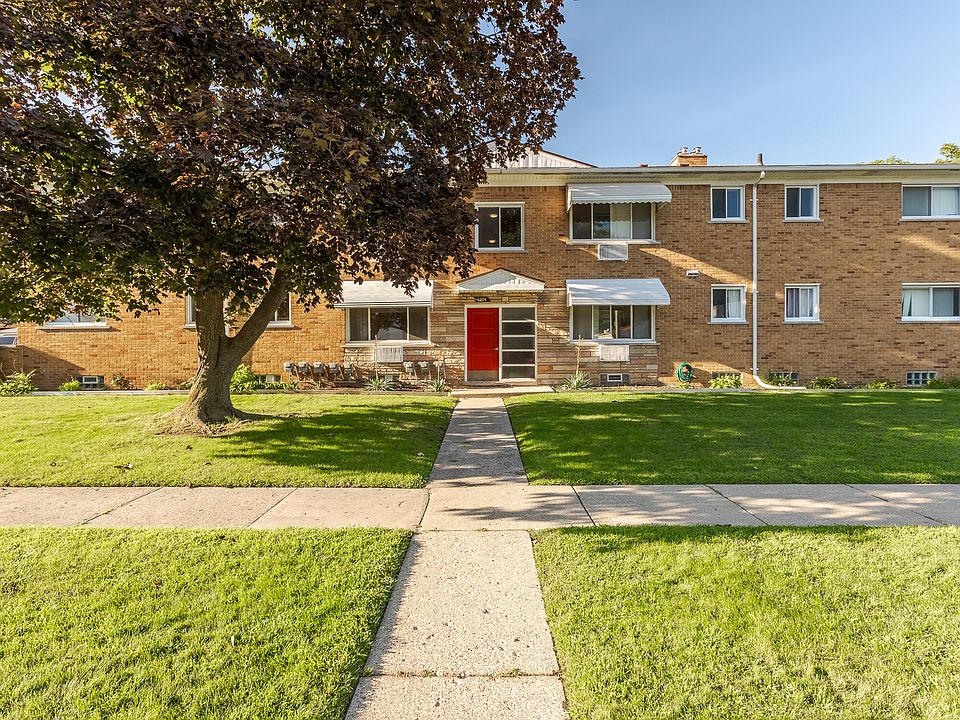 1st image of 1909 Gardenia Ave APT 7