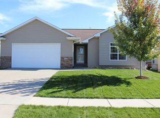 335 Rosslare St, Marion, IA 52302