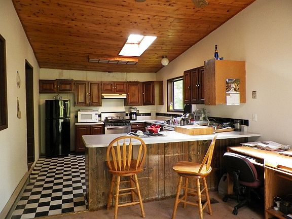 4th image of 846 Forest Park Dr