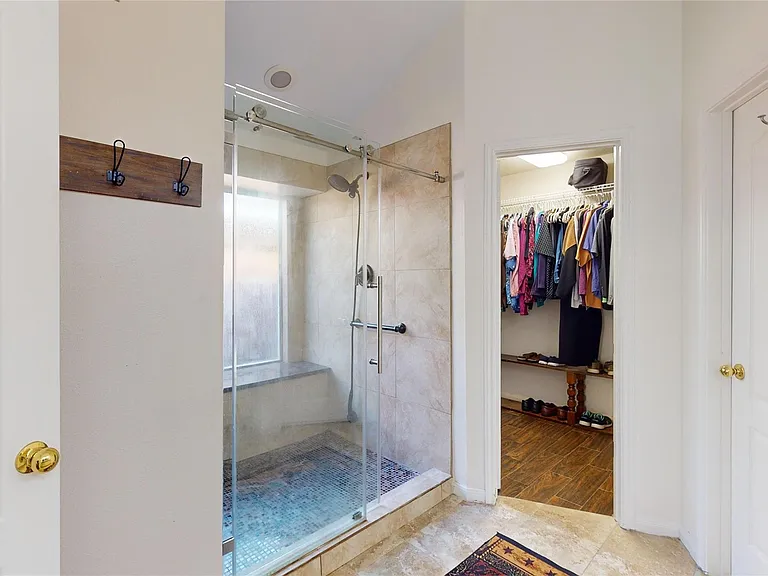 6014 Knollwood Trl — Photo 16