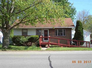 1027 E Smith St, Warsaw, IN 46580
