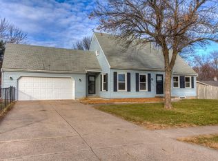 2214 NW 2nd St, Ankeny, IA 50023