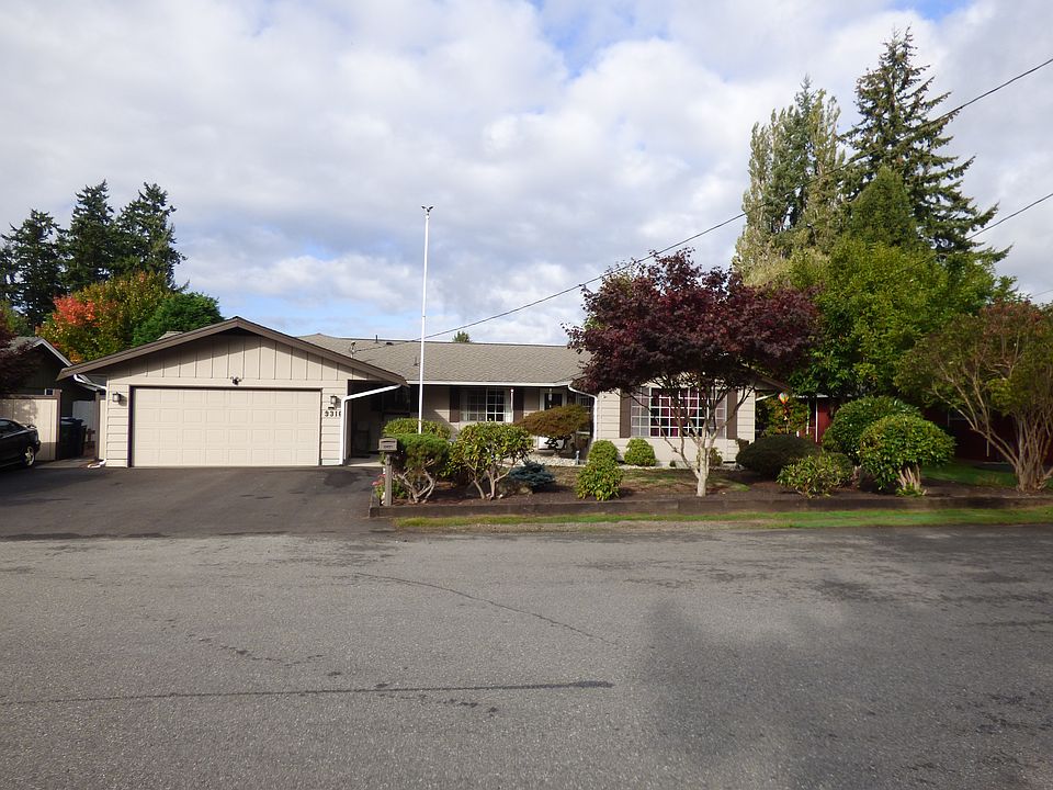 Full Landscaped Front & Back