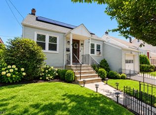 82 Perry St, Belleville, NJ 07109