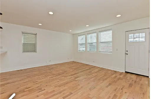 2509 N Clybourn Ave #1F — Photo 7