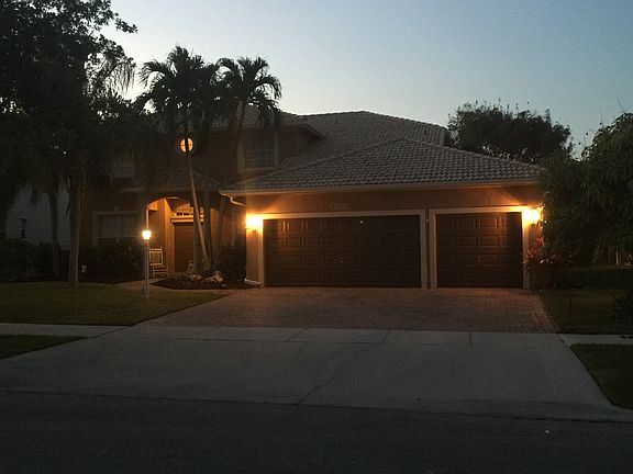 4th image of 16555 Mariposa Cir N