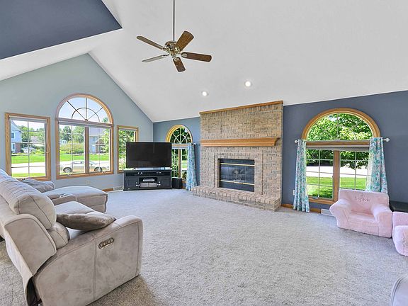 5th image of 104 Keswick Ct