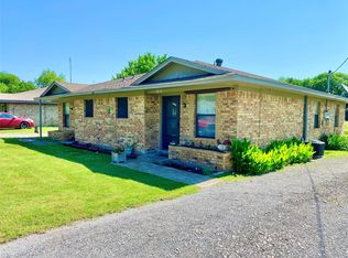 404 N White Oak St, Dodd City, TX 75438