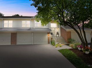 30W019 Plum Ct, Warrenville, IL 60555