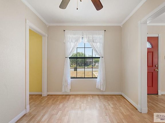 5th image of 111 W Roosevelt Ave