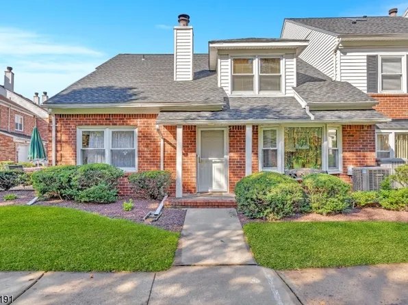 9 Harwich Ct, Scotch Plains Twp., NJ 07076