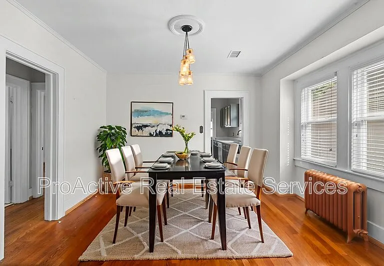 1623 Lafayette Blvd — Photo 8