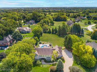 15 Mulberry Dr, Hawthorn Woods, IL 60047