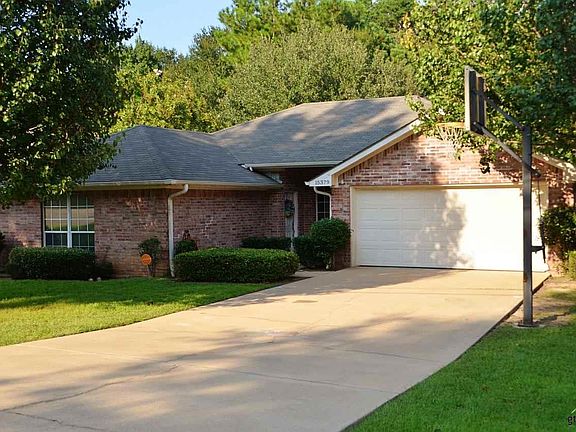 2nd image of 15379 Brittain Ct