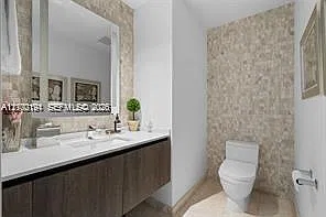 Reach Condo — Photo 3