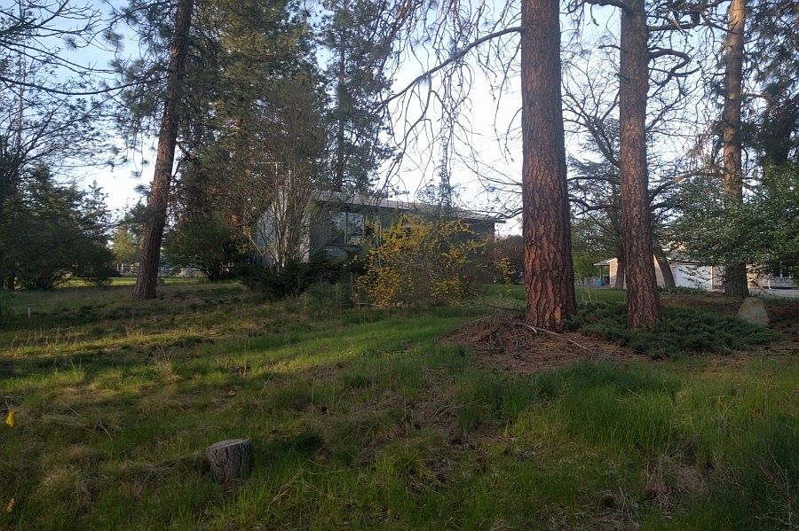 2nd image of 11352 W Meadowview Ln