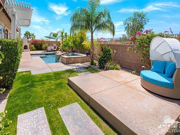 5th image of 925 Tierra Ln
