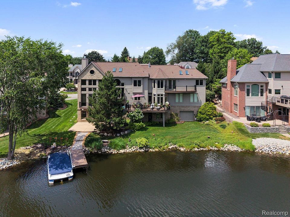 1st image of 4443 Island View Dr