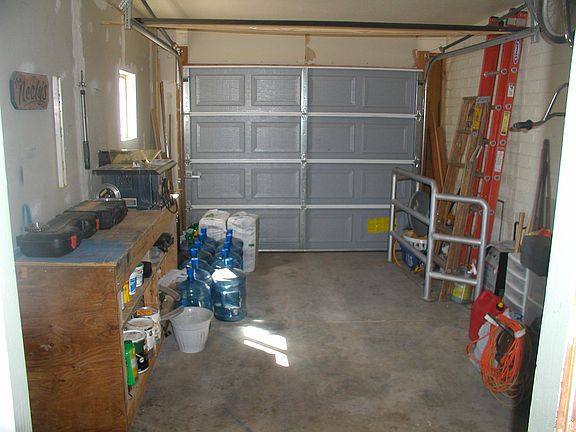 One car garage