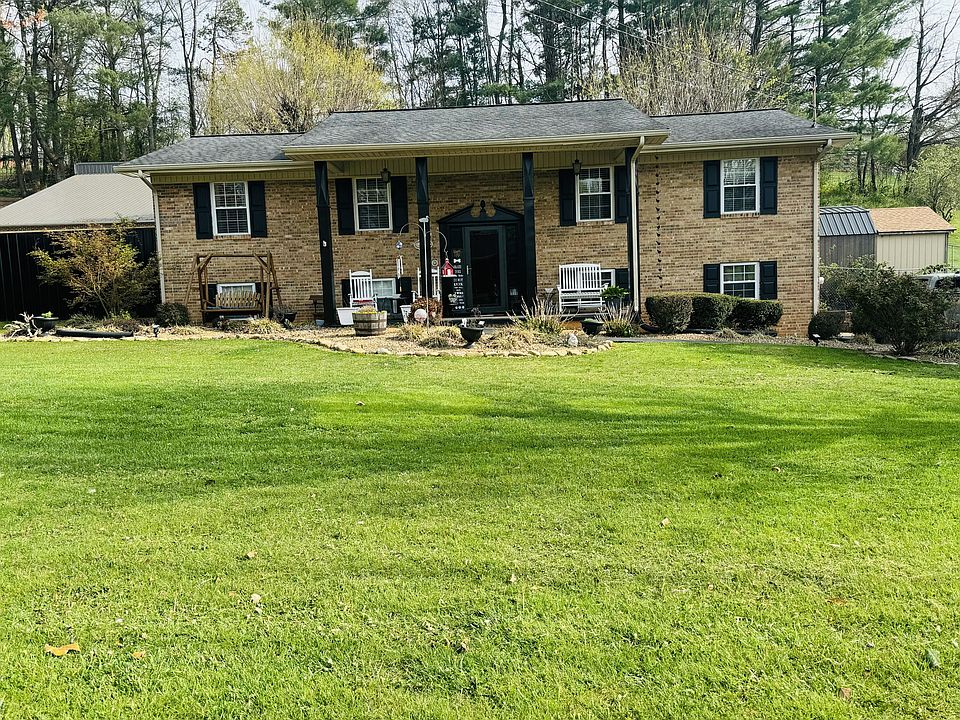 1st image of 4390 Brockwood Dr