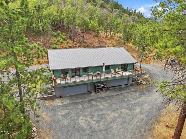 3257 Sardine Creek Rd, Gold Hill, OR 97525