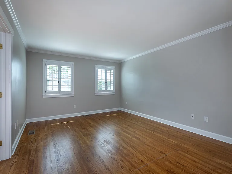 2 Emerson Ct — Photo 14