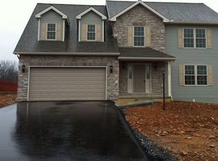 208 Westgate Dr, Mount Holly Springs, PA 17065