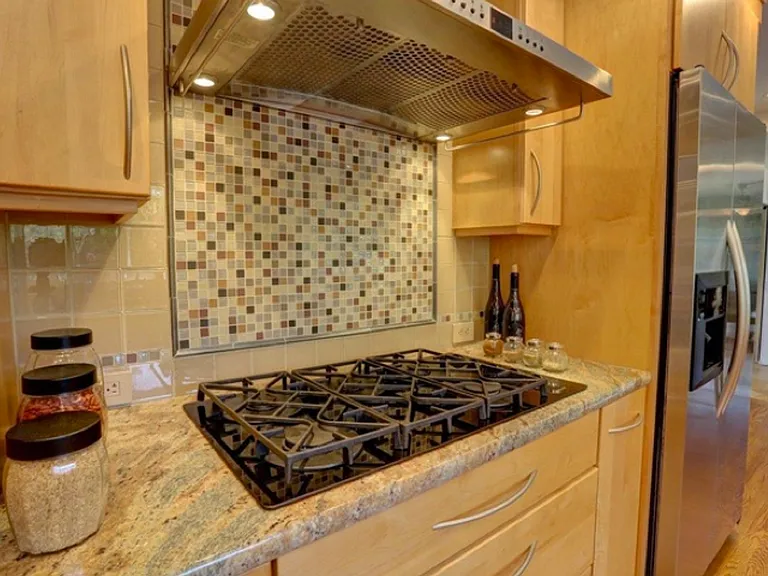 3185 Temple Ct — Photo 12