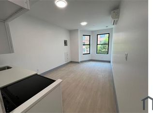 360 E 194th St #3B, Bronx, NY 10458