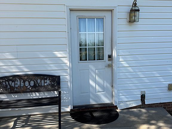 3rd image of 420 Butler St