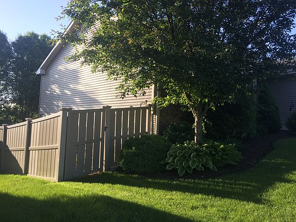 3rd image of 730 Sunflower Dr