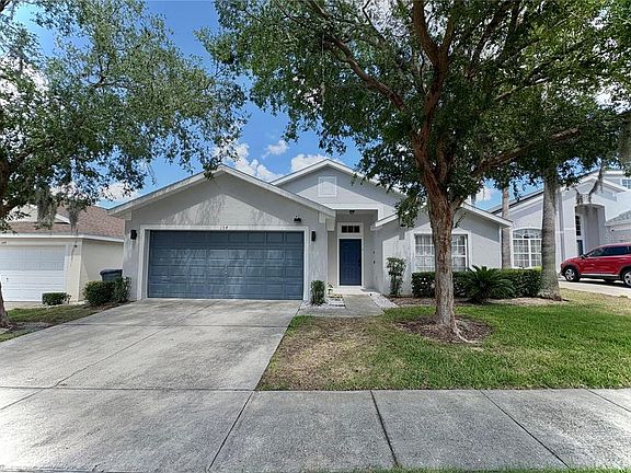 2nd image of 154 Castlemain Cir