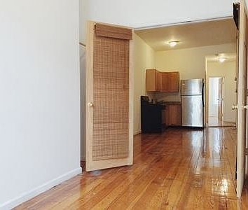 2nd image of 191 Nassau Ave