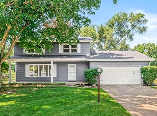 52823 W Cypress Cir, South Bend, IN 46637